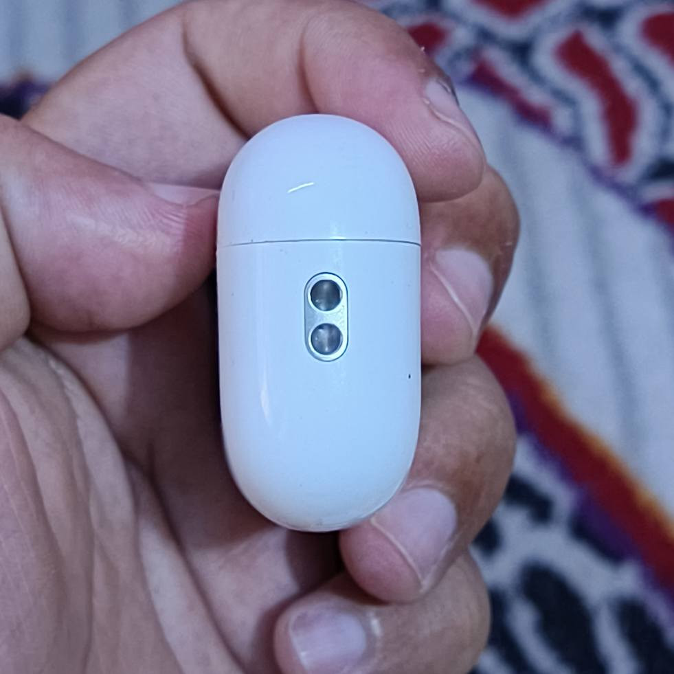 ايربود الجيل الثاني مستخدم شي بسيط سعرها 150 مكاني بغداد الشراي يتصل *********** بغداد, العراق
