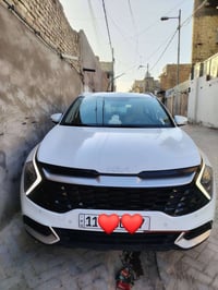 للبيع كيا سبورتج 2023 خليجي مكفولة بيهه مكانين بارد بلباب و تكحيلات ((...