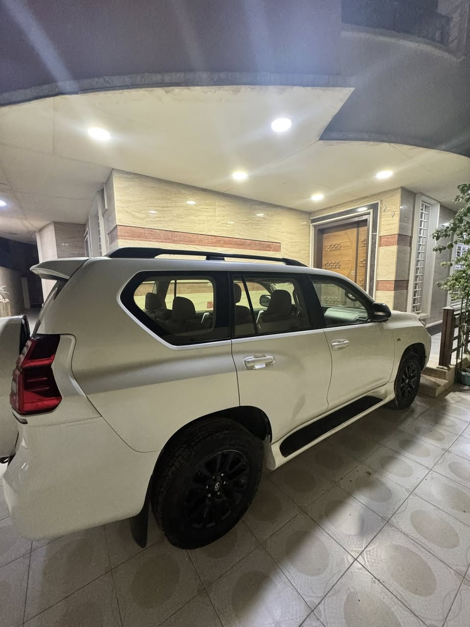 تويوتا برادو 2023 فئة TXSمد نايت    خليجي وكالة ساز ضمان 3سنوات
ماشية 42 الف الرقم 

اربيل الجديد السيارة فول 1/1

السيارة كفالة عامة 

السعر هو  490 ورقة

مكاني  ديالى للتواصل

*********** اتصل وتدلل 

السيارة بصمات 2 وتشغيل عن بعد وسلايد و كراسي 

كهرباء وجلد و 3 قطع تبريد و شاحن وايرلس و فورويل

و شاشة اصلية كار بلاي و لايت زنون دبل عدسة علما انه سياره مغلفه نانو سيراميك من شركه 

و بعد باقي مواصفات معروف محرك 6 سلندر 4000
