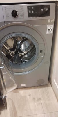 للبيع • غسالة