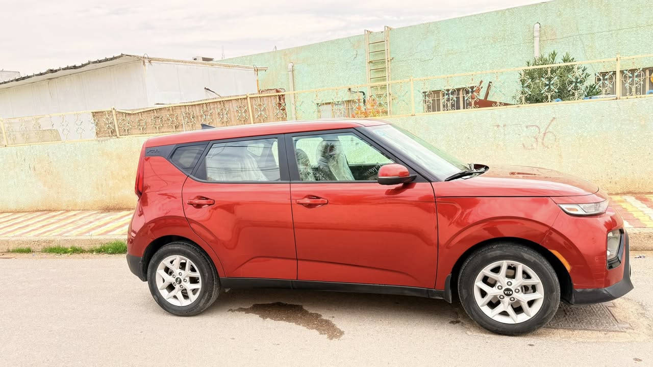 السلام عليكم
للبيع كيا صول موديل 2021
لون مشمشي
وارد كندي حادث بنيد صبغ بيه تعديل بسيط باللغود ومقدمة الشاصي.
وبيها مكانات بارد بسيطه
ماشيه 64 الف كم
تخم تاير جديد حدايه جديده كير محرك شرط .
محرك 2000دوش
فئه EX
المواصفات 
كشن جلد لون كريمي 
هيترات كشن هيتر ستيرن 
تحديد مسار نقطه عمياء 
حساس خلفي 
رادار 360درجه 
مود داريف
سبورت ايكو نورمل 
رقم إنكليزي الجديد باسمي هزة جديدة سنوية لل2029
السعر 136 وبيه مجال بسيط
مكاني واسط قضاء الحي 
***********
