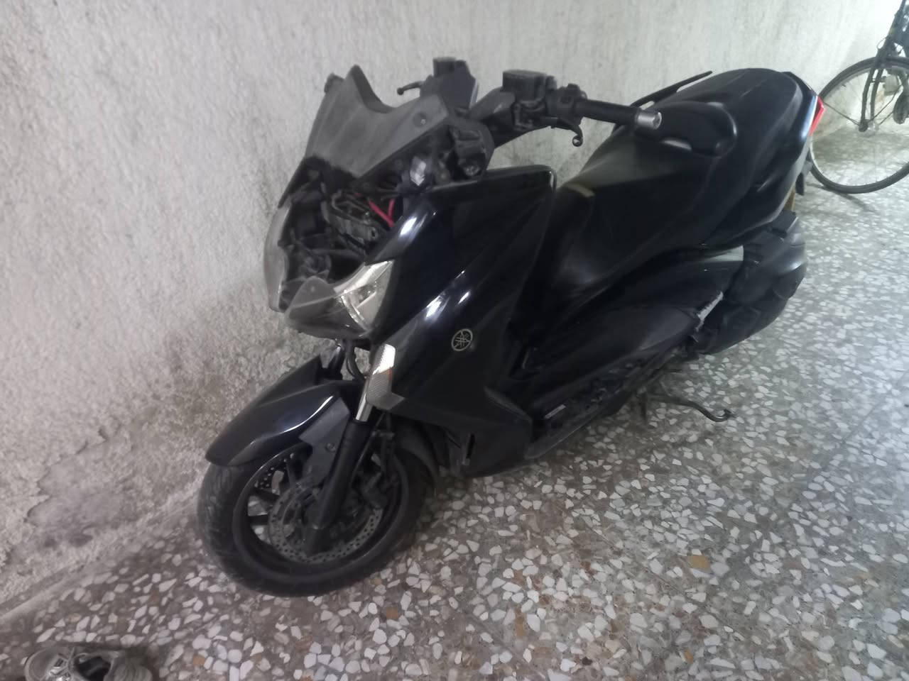 سلام عليكم دراجه اكس،ماكس حديث شغاله نكره سلف محرك ناعم شلعه فول كهربائيات كله شغاله اوراق كامله سعرهة ١٠ ورقات وبيه مجال بسيط للشراي مكاني بغداد العبيدي رقمي ***********  (كفر امامي،موجود فتحته بدلت باتري جديد ) دراجه مالت بيت مامتعوبه ماشيه ١٨ الف
