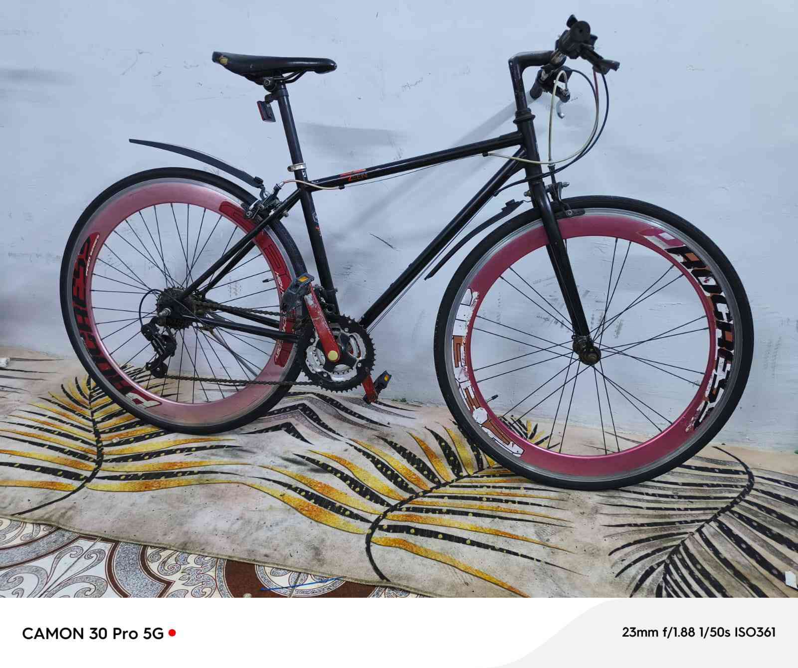 سلام عليكم بايك c700 بالة ياباني حجم 28 فريم عالي ويل  الألمنيوم طبقتين بريكات امامي خلفي شغال كير امامي خلفي شغال 7/3 كشن رياضي اطارات  سستم شيمانو  البايك سرج رياضي سعر 90 وبي مجال مكان بغداد استفسار خاص


**إذا كنت صاحب هذا الإعلان وتريد حذفه لأي سبب، رجاءا أرسل رسالة إلى الدعم الفني**