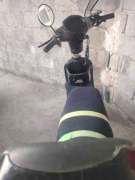 سلام عليكم موطور للبيع نضيف النضافه 60%100  5 بطاريات السعر 100 وبي مجال الرقم كورك  ‏‏‪0750 080 9985‬‏أثير ‏‪0783 792 2772‬‏ المكان الفلوجه
