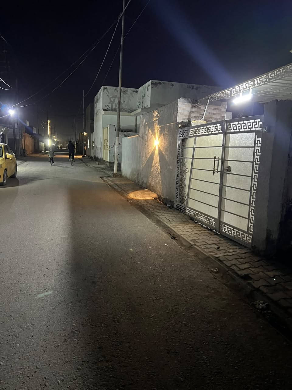 بيت للبيع 
حي الامين الاول مساحه 160 م طابو زراعي سند 25 
المعلومات داخل المنشور الاستفسار *********** السعر 46 مع المجال
