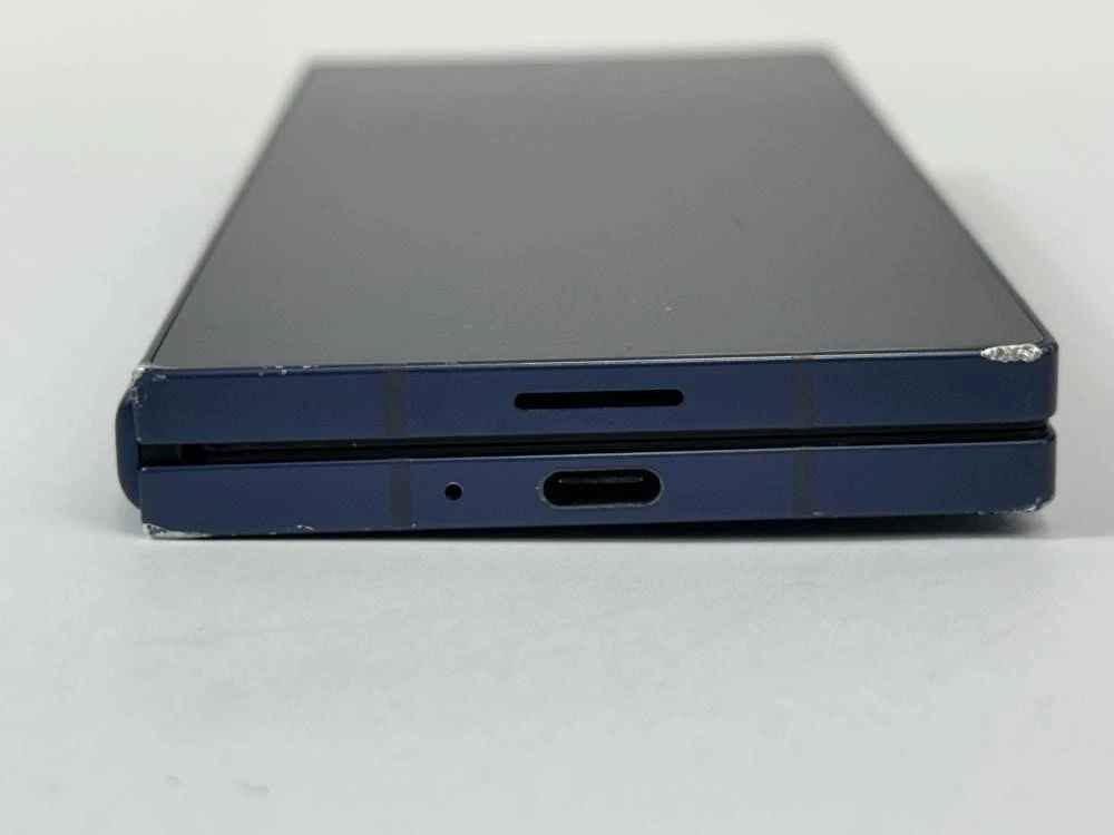 Samsung Galaxy Z Fold 6
256GB – أمريكي – مفتوح الشبكة
السعر قفل: 600,000

العطل الوحيد: الشاشة الداخلية لا تعمل، بينما الشاشة الخارجية تعمل بشكل طبيعي والجهاز يعمل بشكل كامل. الجهاز أمريكي ومفتوح على جميع الشبكات، بسعة تخزين 256GB. توجد آثار استخدام بسيطة على الهيكل الخارجي حسب الاستعمال.
*********** بغداد, العراق
