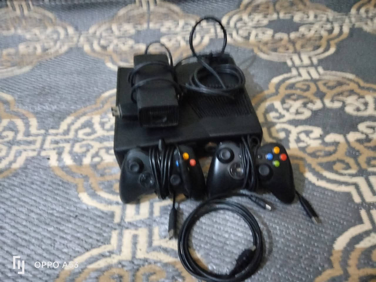 Xbox 360 سلم
معه جميع ملحقاته ما عده كرتونه 
يجي وياه اثنين جوستكات اصليه 
وياه العاب خير من الله (باتل فيلت 4 كود اوف تيوتي بلاك اوس 1 و 2 رسينت ايفل 1و 2 سنايبر اليت 3) 
سعر 150 بي مجال لطيبين
مكاني: بغداد


**إذا كنت صاحب هذا الإعلان وتريد حذفه لأي سبب، رجاءا أرسل رسالة إلى الدعم الفني**