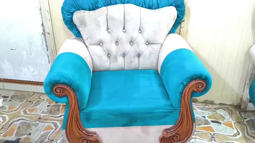 تخم 10 مقاعد نضيف جدن اي ضرر مابي اسعر 275 لعنوان كربلاء بدايت امن اداخلي *********** يوجد توصيل
