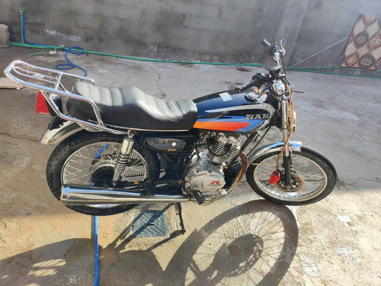 للبيع اربعه كير شاصي نامه شلامجه مديل 22 والباقي كله 24 مكينه رابيدو اصلي دراجه ماناقص شي بس كلوب كدام للي حاب يشد كلوب وكيلها الربيعي مكان نجف سعر 800 رقمي ***********
