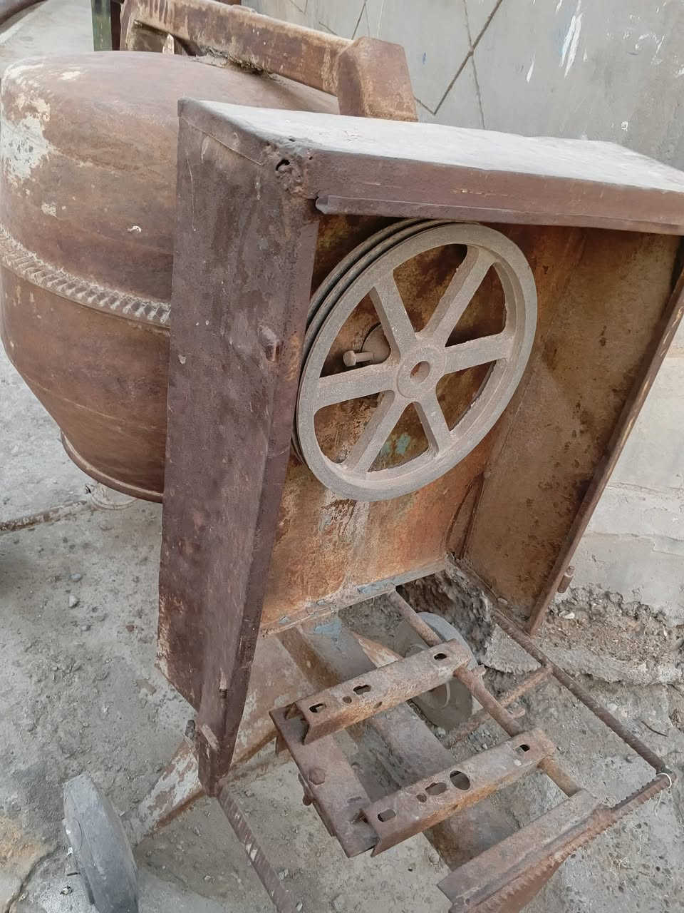 خباطه للبيع السعر ٢٠٠وبي مجال بغداد مجاور بسمايه ***********
