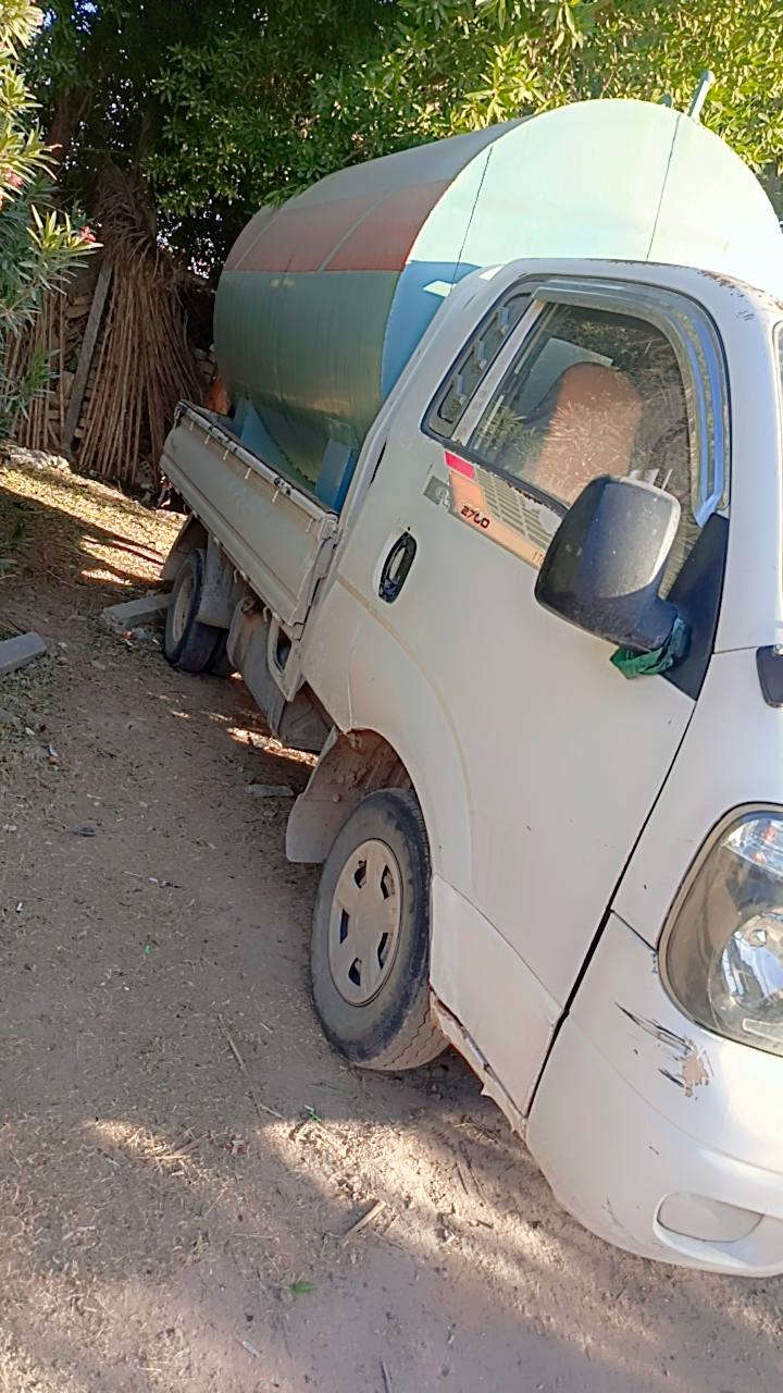 السلام عليكم كيه بنكو لبيع 2006 رقم واسط  مداور ثاني يوم السعر ٧٥ مكاني النجف ‏‪***********‬‏
