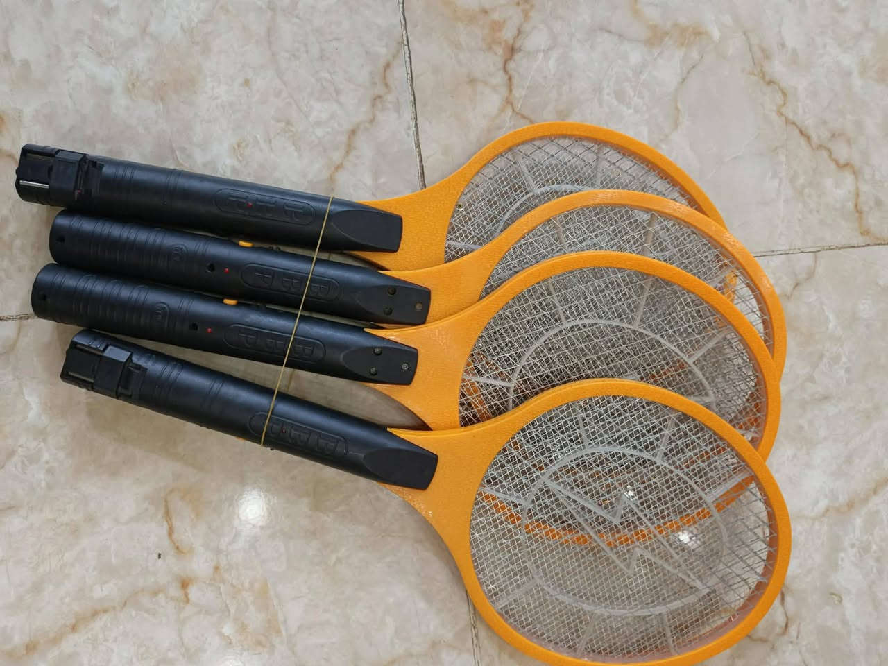 المهتم ينطي سعر يوجد توصيل جميع أنحاء العراق


**إذا كنت صاحب هذا الإعلان وتريد حذفه لأي سبب، رجاءا أرسل رسالة إلى الدعم الفني**