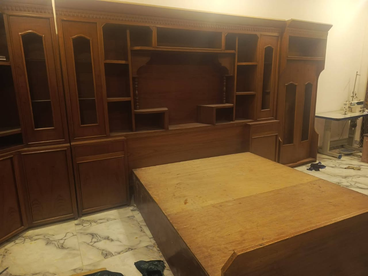 السلام عليكم غرفه صاج ديوان السعر .مليون. بيه مجال نقص جام وتلميع تستلمه جاهز.
. ***********.

