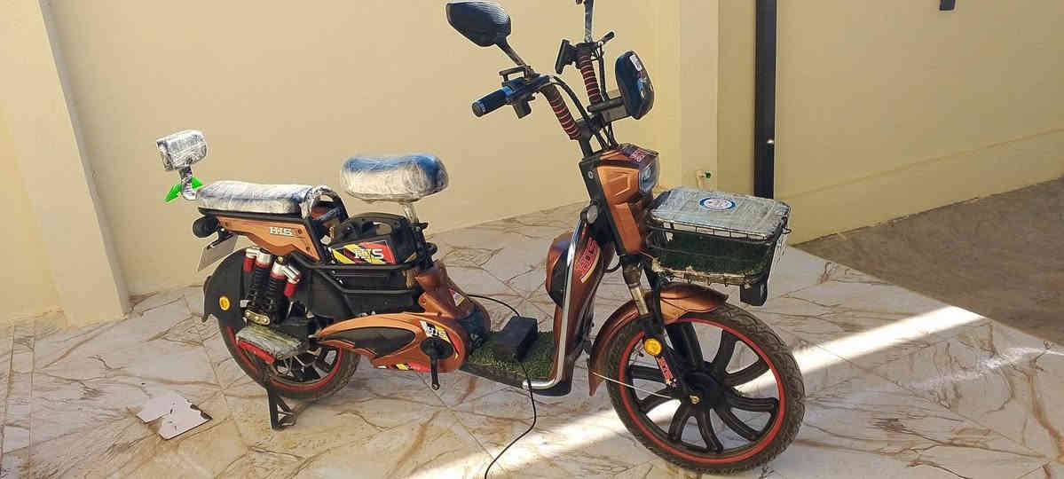 السلام عليكم
السلام عليكم 
باسكل للبيع فول موصفات 
موديل 2025
شاشه 
5بطاريات  
بلوتوث 
لايت عالي ناصي 
للبيع العنوان صلاح الدين الشرقاط سديره وسطى 
رقم ***********
