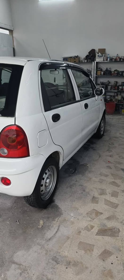 السلام عليكم عندي سياره كوكو موديل 2012 شرط كير ومحرك تبريد تدفئه طقم تايه  ضخم القدام كله جديد سياره بدون حادث سنويه 27 كاربون بنزين شرط وكاله تحويل سياره جاهزه بدون صبغ بها قطعه واحده صبغ     السعر 36 وبيا مجال موجود بس على رقم الهاتف    ***********.  ***********
