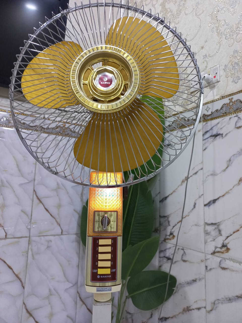 مروحه سانيو اليابانيه استيراد المنشأه العامه 
وضع الشركه نضافه عاليه جدا جدا للإستفسار خاص ...


**إذا كنت صاحب هذا الإعلان وتريد حذفه لأي سبب، رجاءا أرسل رسالة إلى الدعم الفني**