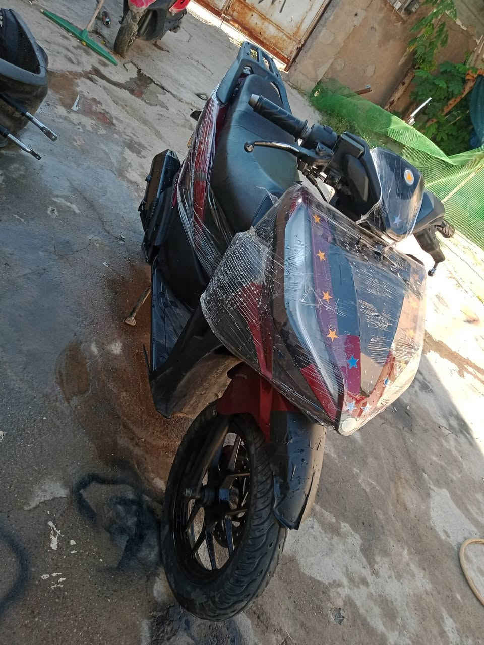 سلام عليكم ماطور للبيع كهربيات شغال سلف شغال محرك ما مضروب سبانه عوزها بس دسك وره السعر 
350
وبي مجال مكاني كركوك  ***********
