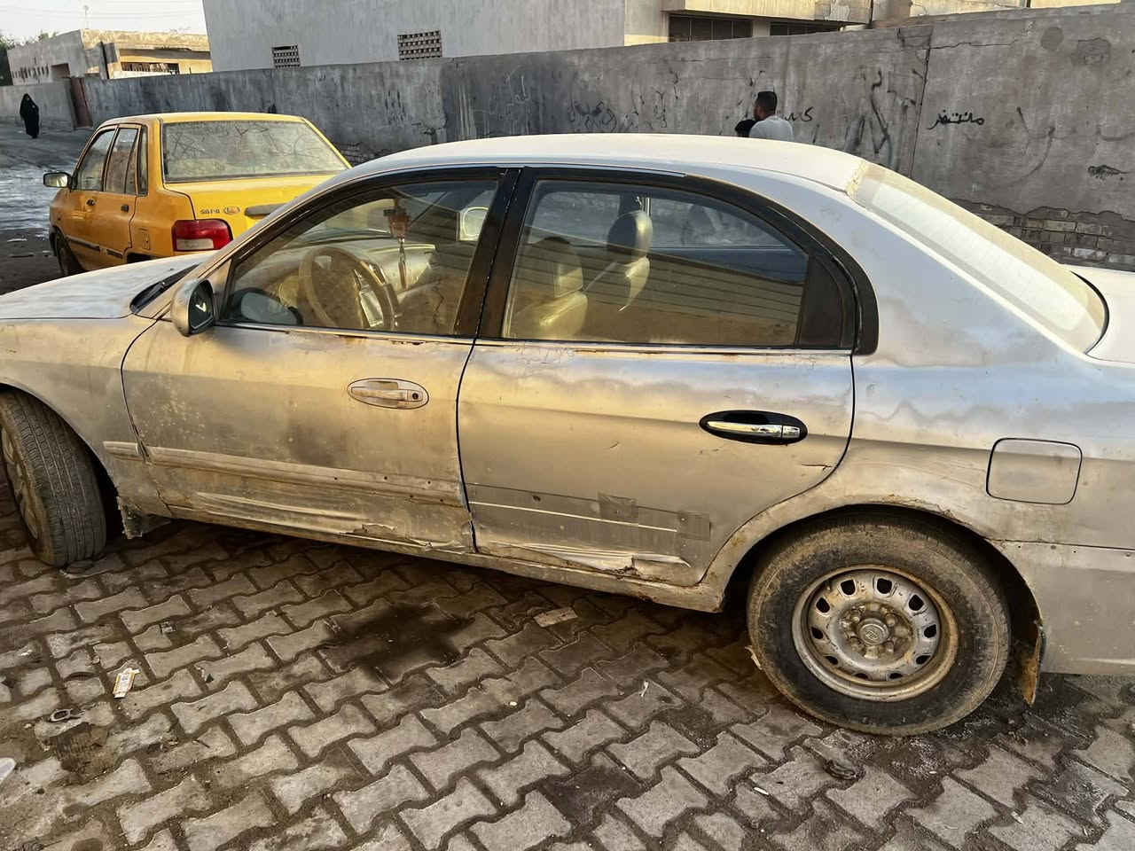 السلام عليكم 

سيارة كية اوبتما مو ديل 2001 سِنِوٌيَةّ وارقام جدد واسط الرقم سيارة دواخل نظيفة تخم تاير جديد للعلم سيارة بيهة بگن  السيارة ب اسمي 
للاستفسار اكثر الاتصال  ***********
