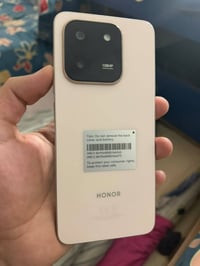 HONOR X7d بطارية ٦٥٠٠ شاشة تردد ١٢٠ هيرتز الجهاز صارلة أسبوع من اخذتة ...