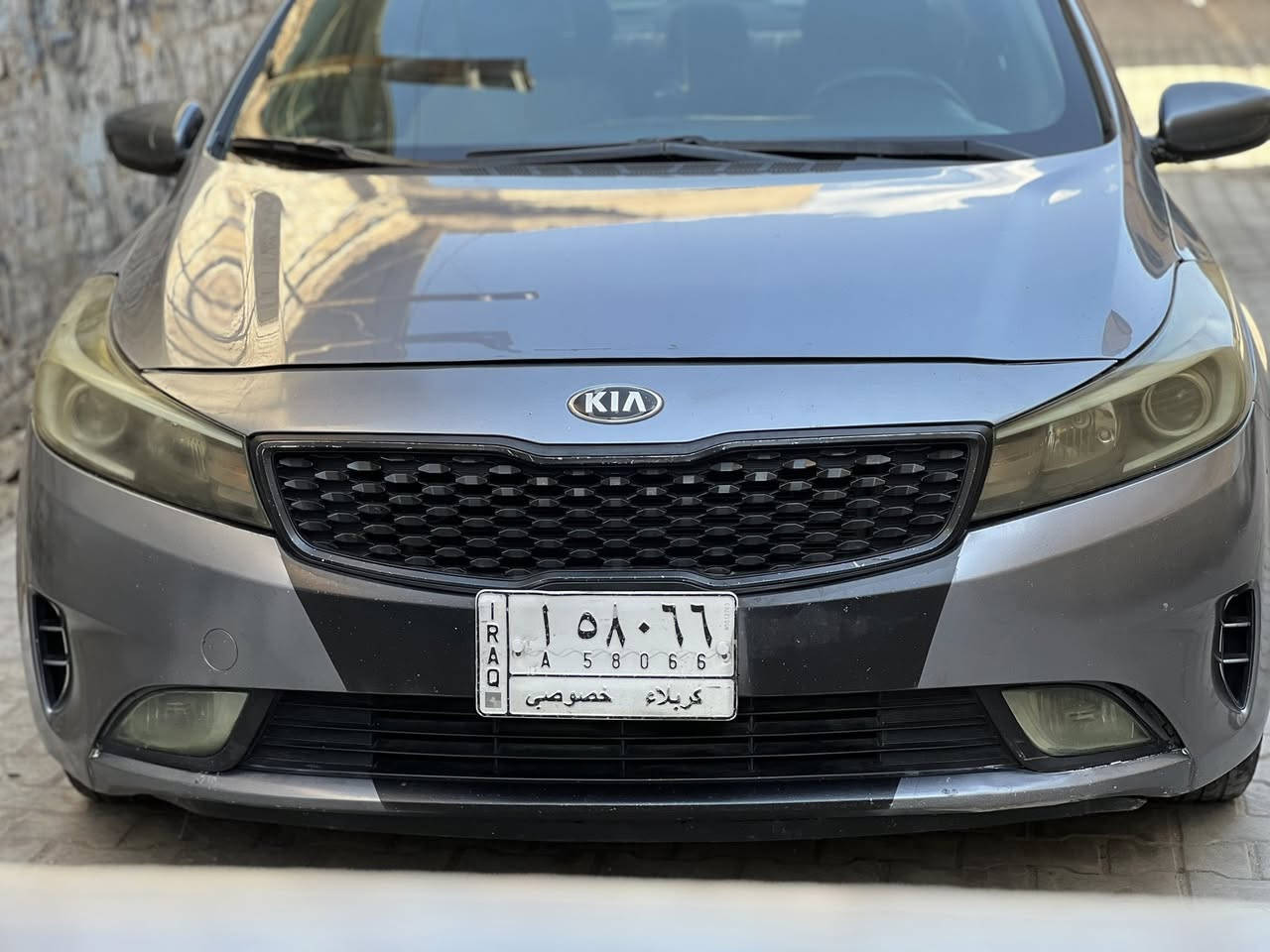 فورتي
موديل 2017 
ماشية 190 الف كيلو 
سيارة نظيفة وماناقصها شي 
محرك 2000 دوش 
مبدل فقط كازكيت فقط 
لباقي مكفول 
تشغل وتطلع 
ب اسمي تحويل ثاني يوم 
تحكمات بل ستيرن 
تدفئة بل كشنات 
مامتعوبة السيارة 
بيع مستعجل 
وسعر مناسب 
سعر 108 ورقة 
وبيها مجال للطيبين 
مكاني بغداد 
الزعفرانية 
للاستفسار 
***********
