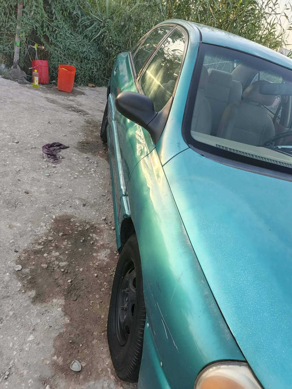 سلام عليكم للبيع  كيا ريو 2001 مكيه كير جدد تبريد يشتغل بس مو بارد دواخلها حلوه تايرات باتري السياره مصبوغه عام وبيها معجون ولكشر كدام عينك اترايها مكفول رقم بغداد الماني سنويه لنهايت ال 26 مكان السياره نجف وراعيها بنجف السعر 31 وبيها مجال الاتصال ***********
