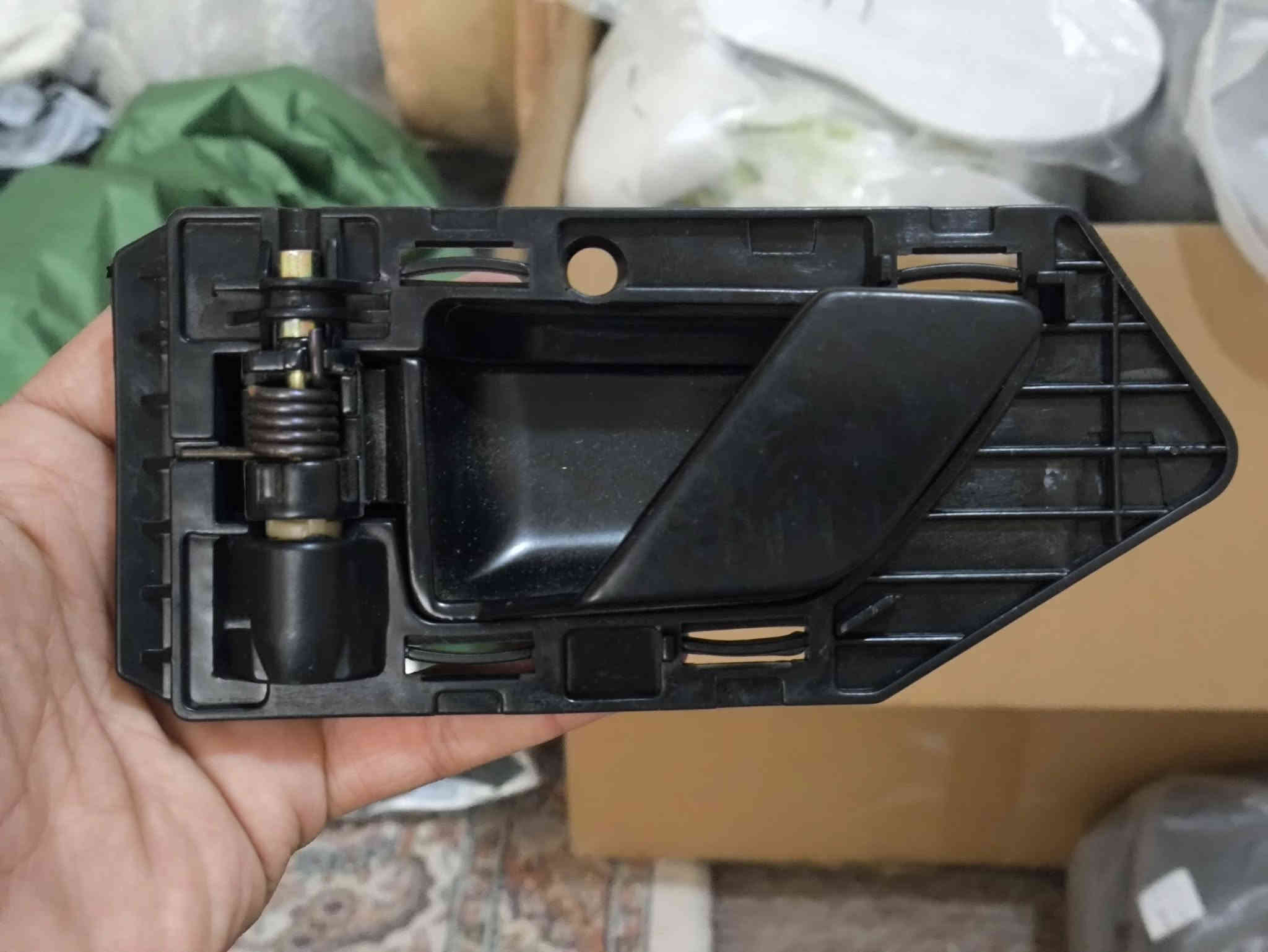 للبیع کل غراض سيارة لا اعرف نوع سیارە
تم وتساب ***********
