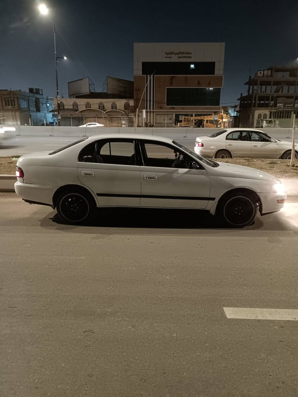 السلام عليكم كرونه رقم نجف دولي محرك 18وگير وباور وباتري تايرات كله جديد عنوان السيارة نجف سعر 60 بيه مجال بصيط ***********
