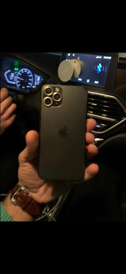 ايفون 11 برو صغير مكفول كفاله عامه شاشه فقط مبدله وتقره اصليه بل عدادات السعر 240 قفل بطاريه 82 اصلي مكفول زلغ مابي فقط شاشه مرفق بصوره بغداد اليرموك ***********
 ذاكره 64
