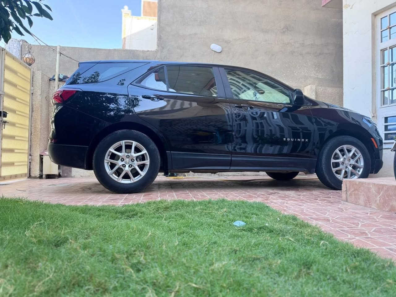 مديل السياره 2023
شوفر ليت اكوينكس 
محرك 4 اسلندر  1500 تيربو 
رادار امامي 
قياده ذاتيه ومانع تصادم 
مفتاح التشغيل بصمه  
ماشيه 47 ميل  
كشنات مخمل لونين 
سايد ابريك بصمه
كامره دواره 
شاشه اكبيره مع شاشه وسط لليعازات 
تبريد قطعتين امامي خلفي 
منفذ usd امامي خلفي
سستم صوت متكامل 
تحكم استيرن اربع جهات مع مثبت سرعه 
عداد السرعه رقمي 
مكان السياره واسط
رقم واسط باسيمي  
للاستفسار ***********
