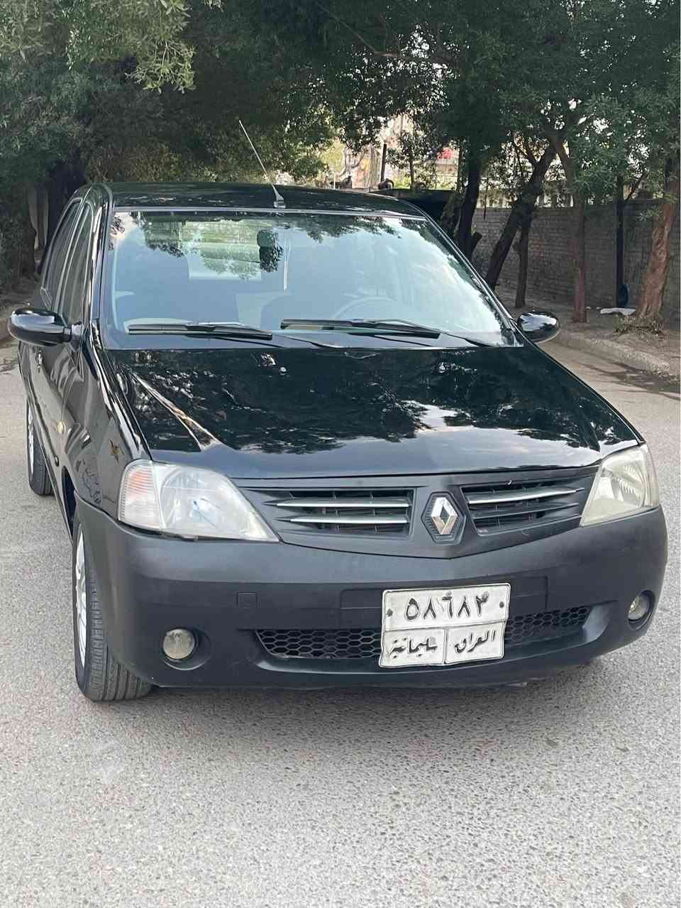 السلام عليكم 
رينو لوكان 2009 رقم سليمانيه قديم 
لون اسود 
كير عادي 
سياره مصبوغه عام جماليه
 شرررط فحص لغود وشواصي وتكم مكفووله. . 

مواصفات خاصه بيها :- 
ويل كب بلادي
ثنين جام كهرباء 
سنتر لوك 4 بوب 
ايرباك عدد 2 
جامه خلفيه هيتر 

سياره جديده ميحتاجلها مصرف ابد مسويلها ادامه كامه تنكر سلف وتمشي 
السعر 43 ورقه اكطع منها 3 اوراق مال سنويه وتجديد 
استلم 40 صافي 
للاستفسار :- مكان السياره بغداد الصليخ *********** بغداد, العراق
