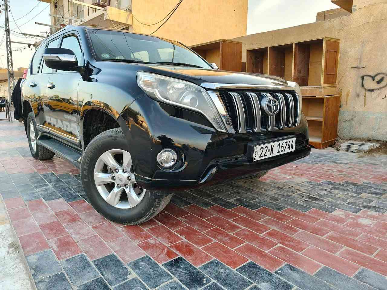 السلام عليكم
للبيع برادو 2010
محرك 4 سلندر 
بيها صبغ صفحه 
كفاله من الكلبه والكص
لغود شواصي كله بشرط
السياره جاهزه
السعر 180 وبيها مجال

‭٠٧٧١ ٧٠٦ ٥٩٣٢‬
