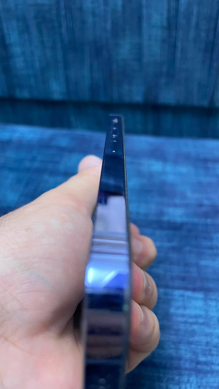 للبيععععععع 📱
آيفون 13pro max 
ذاكره 256
بطاريه 85 🔋
ما مبدل بي شي 
ما بي بس البقع   الي بنهايه الشاشه مبينين بل صور 
كأمره ماله دمعه 
نضافته حلوه 
سعره 550
الموصل 
***********
