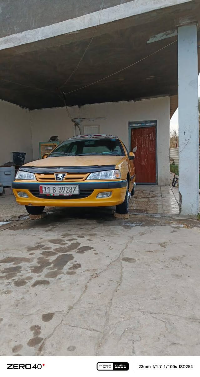 سلام عليكم للبيع بيجو بارص موديل 2011 سيارة كامله خير من الله مابيها اي نقص مابيها صبغ كهربائيات كله شغاله مكينه وكير خير من الله صدرها نص عمر تخم تاير جديد زوج دعاميات جدد بيها طخه بل جنطه السعر 35 مكان بغداد الدوره وبيها مجال للاستفسار 
*********** بي واتساب 
***********
