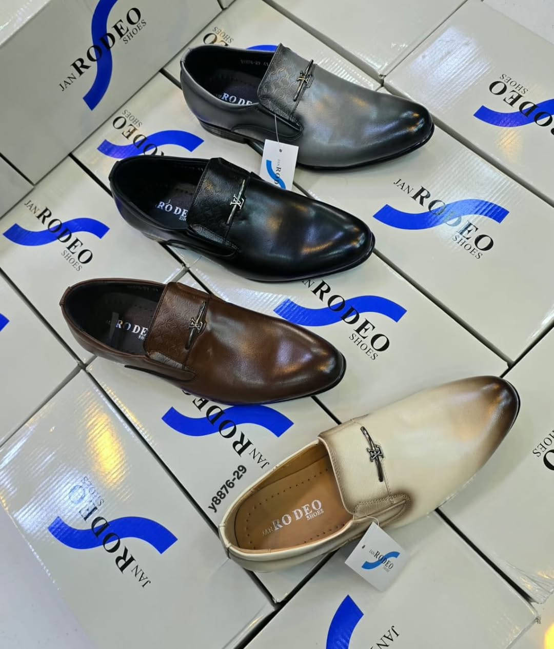 السلام عليكم الاستفسار على الخاص أو على واتساب ***********
