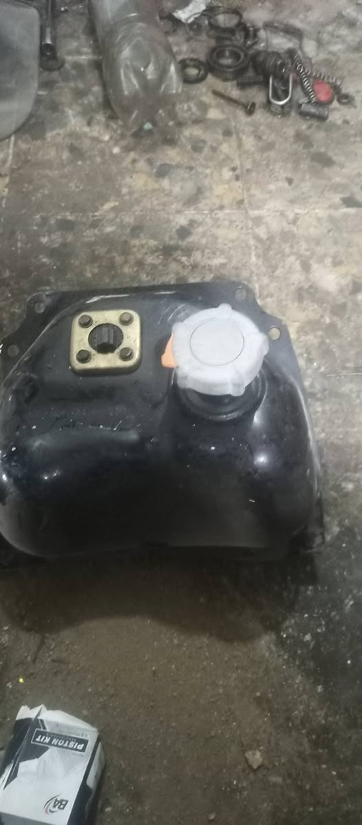 السلام عليكم شباب عندي غراض مال ستين تانكي مال عصفوريه تانكي مال عبدالحليم غراض سازوكي ذيل خلفي كله حاويه وستيرن مال عبدالحليم مال بيكم ستين العنوان بغدادالكريعات ***********
