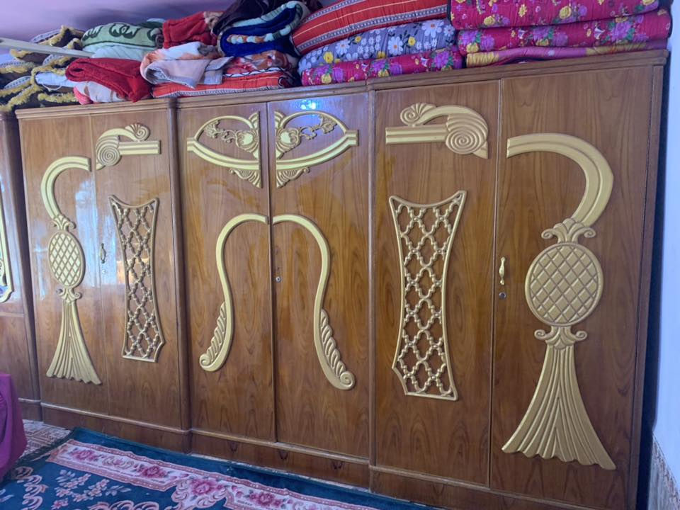 غرفه ام السته للبيع
السعر خاص 

***********
