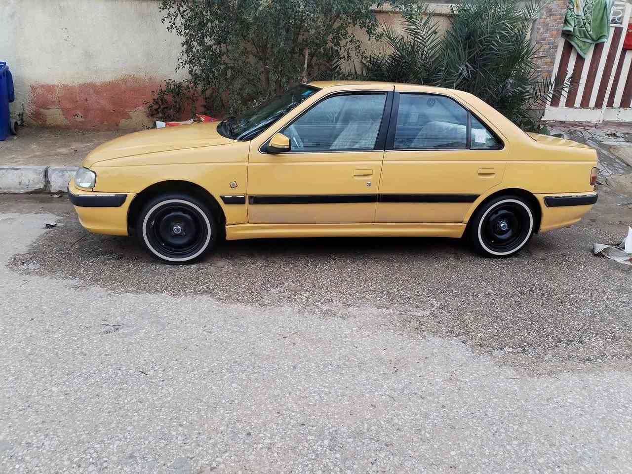 سلام عليكم بيجو بارص 2015 ساره نضيفه معمره هلالات رقم بابل نكليزي بسمي مصفره هيئه وغرامات عنوان كربلاء حي العسكري السعر ٤٣وبيهه مجال ***********
