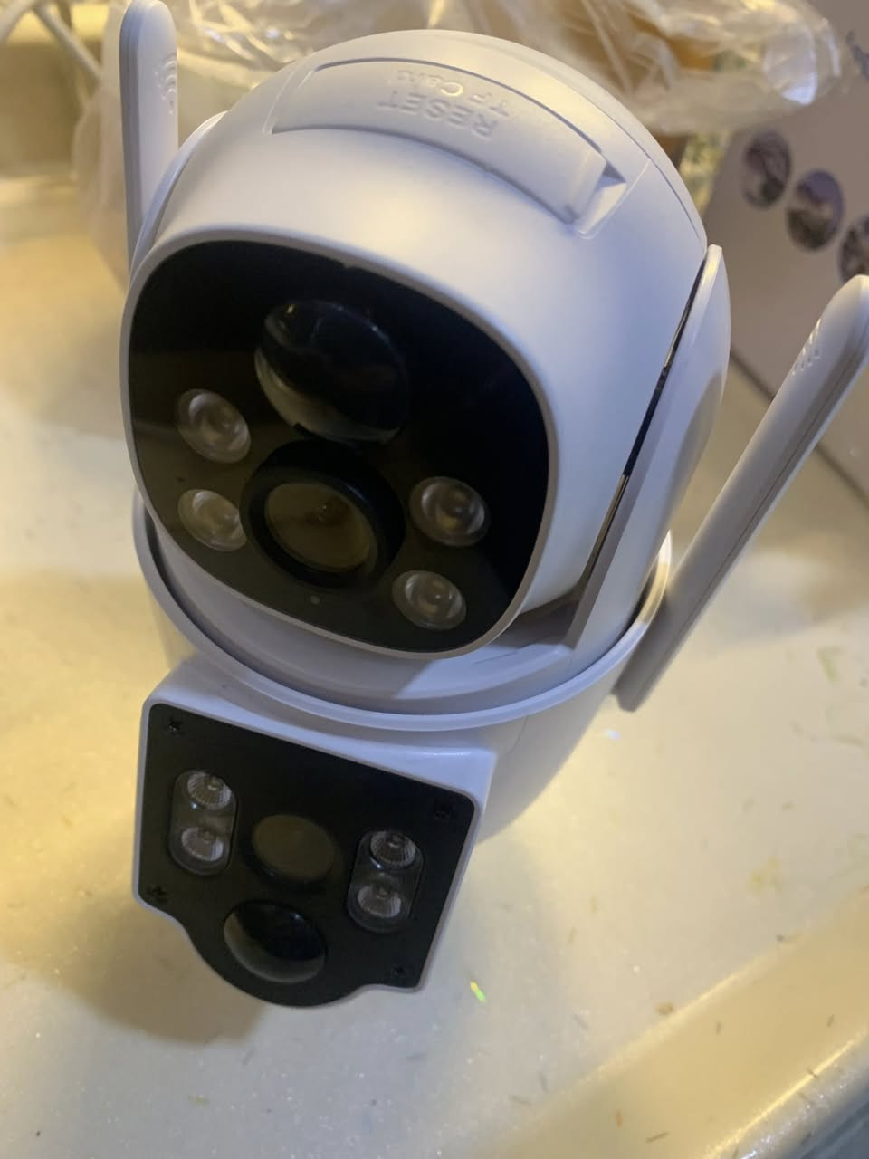 � كاميرا مراقبة شمسية بعدستين – PTZ 🔥
📷 تصوير واضح + شحن+تغطية كاملة 360°
☀️ تشتغل بالطاقة الشمسية (بدون كهرباء)
🌙 رؤية ليلية قوية
📱 تحكم مباشر من الموبايل
🔊 صوت إنذار + مايك وسماعة
🌧️ مقاومة للمطر والحرارة – مناسبة للبيوت والمحلات والمزارع

💰 السعر: 15 ألف فقط
🚚 توصيل متوفر لكل محافظات العراق

📞 للحجز والاستفسار:
***********
