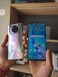 هونر 50 لايت • ١٢٨ جيجا / ٨ رام • كاميرا ١٠٨ ميجابيكسل