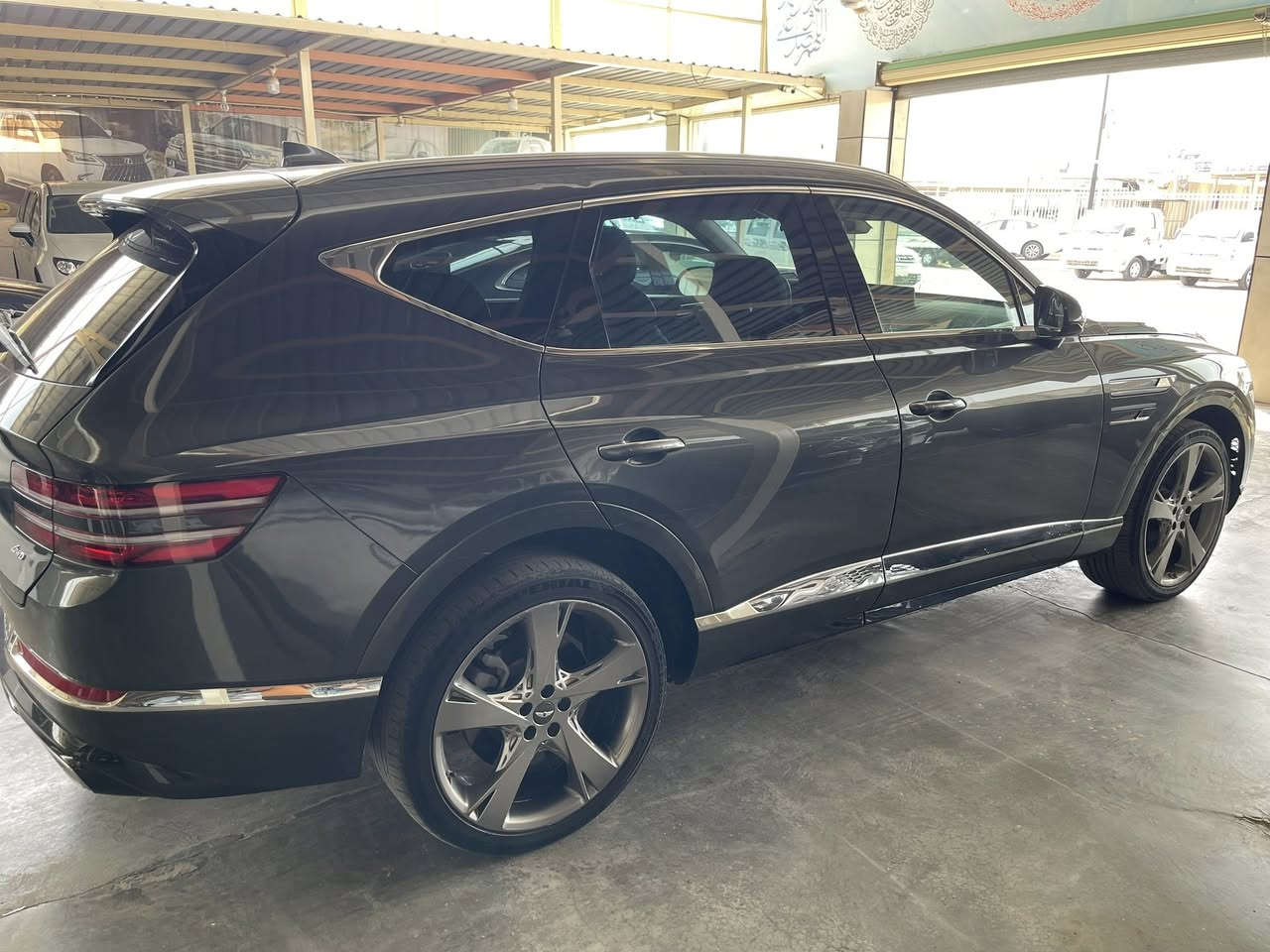 جينيسس  GV 80
موديل 2024

ماشية 55  Km

محرك 4  2500 توين  تيربو 

 مقاعد مساج تبريد  وتدفئة  واستيرن تدفئة حساسات امامي وخلفية وادار امامي و خلفي  وجوانب  وصندوق كهرباء وشفط وتشغيل عن بعد 

5 مقاعد ￼ 

سيارة فول￼ مواصفات ￼ على الفتحة ￼

(سياره  كتاب شهداء) وقم واسط 

‏صور الحادث في منشور ￼￼

مكان واسط كوت 

￼ الاستفسار   ￼***********
