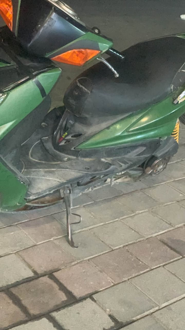 سلام عليكم سكنس فحل نوزل
كفرات تعبانه مكينه تخبل 
عليهة ادامة جديدة 
نوزل فيت بم سلف 
عقل شخاطة دبلات رياضي 
تاير خلفي جبلي صالي شكم يوم شاده 
دراجة سلف واحد شغاله مشيهة يخبل معدلهة حلو 
بيهة كلج رياضي ابو لخرز ٧٥ الف 
كشرهة مثل ما بصورة وصخه دراجة وعوزهة ترتيب شي بسيط وخفايف 
٤٥٠ وبيهة مجال شي بسيط
مكانهة بغداد جديدة


**إذا كنت صاحب هذا الإعلان وتريد حذفه لأي سبب، رجاءا أرسل رسالة إلى الدعم الفني**