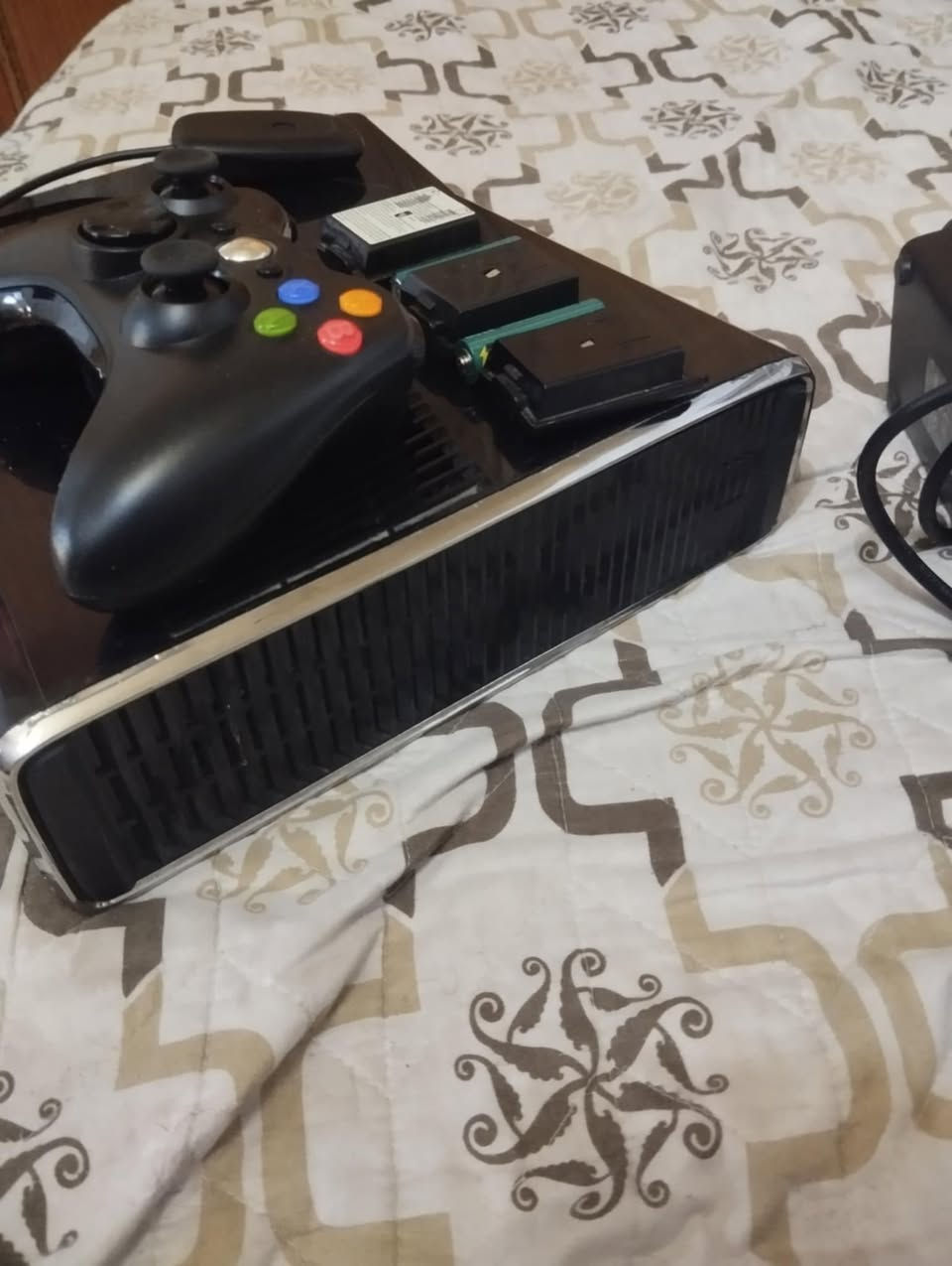 السلام عليكم ورحمة الله وبركاته 

إكس بوكس 360 للبيع 
الجهاز جديد مثلما تشوفون بالصور والفيديو
فوول نظافة لوك ستيكر لا مفتوح ولا داخل صيانه بي العاب مرتبة يعني جهاز كامل مكمل مو ناقصه شي ضمااان شهر 

جهاز مع كامل الملحقات وكلها موضحة بالصور 
متوفر توصيل لجميع المحافظات 
للحجز والإستفسار يرجى مراسلة الصفحة


**إذا كنت صاحب هذا الإعلان وتريد حذفه لأي سبب، رجاءا أرسل رسالة إلى الدعم الفني**