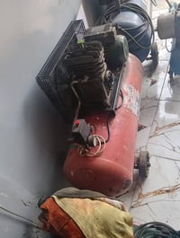 كمبروسر ١٠٠لتر • إيطالي • شربين الدقهلية