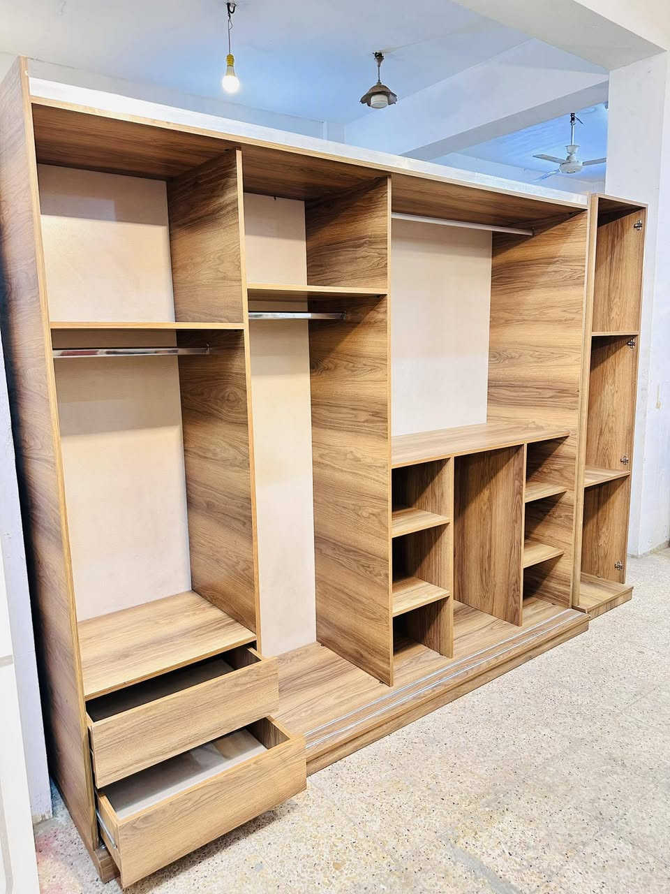 غرفة نوم تركي 🇹🇷 مستخدم
نضافه 90‎%💯
تتكون من 9 قطع 
برغي وجوي حديد + شازلون مخزن 
+ كنتور اضافي نضم ابواب وسلايت + سكك سل ستيل يدات سل ستيل 
سعرهه 850 الف 
توصيل وشد داخل بغداد مجاناً 
محافظات كروه رمزيه


**إذا كنت صاحب هذا الإعلان وتريد حذفه لأي سبب، رجاءا أرسل رسالة إلى الدعم الفني**