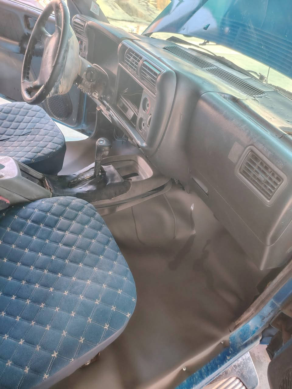 سياره شوفليت كلايزر
رقم كركوك
مكينه متحول كاز
***********

