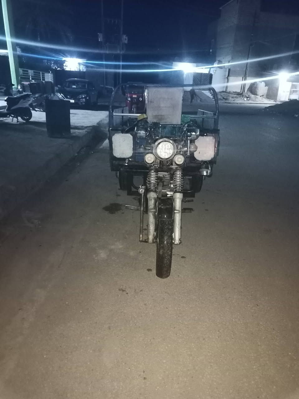 السلام عليكم ستوتة للبيع موديل 2013 أوراق اصولي وشاصي مكفول رقم الهاتف ***********
