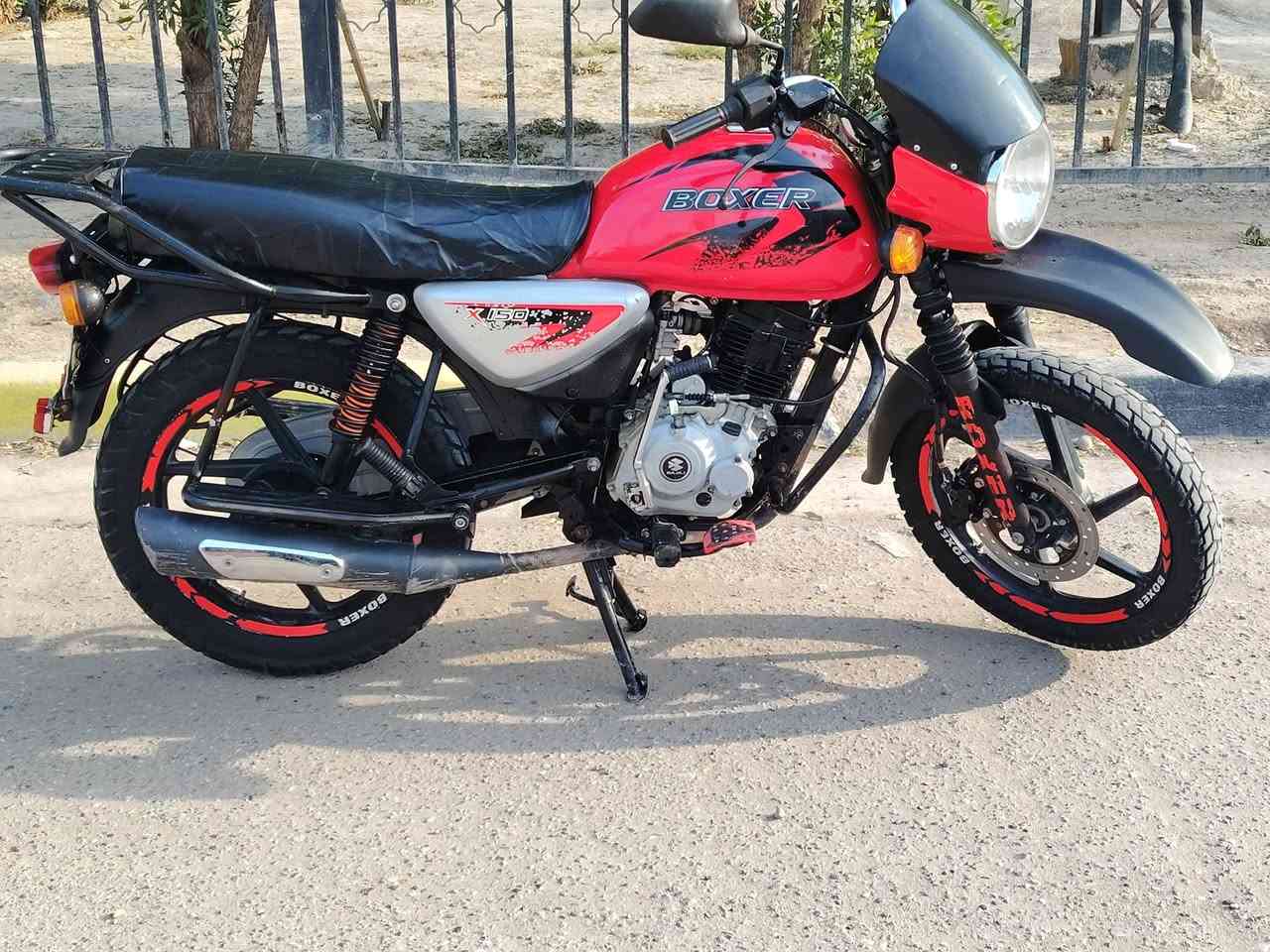 دراجه بوكسر للبيع موديل 22 على 23 السعر 1,950 وبيها مجال مكاني بغداد رقمه سنويه***********
