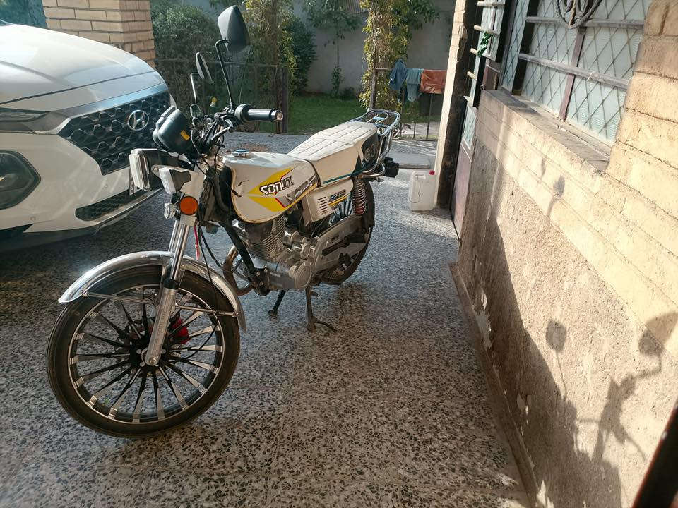 دراجه للبيع كامله سيفان ايراني 2025 اوراقه كامله 
دراجه بيه حادث بسيط ضمان بل محرك فقط ٣ اشهر من الشركه (750) وبيه مجال *********** بي واتساب
بغداد جسر ديالى الجديد
