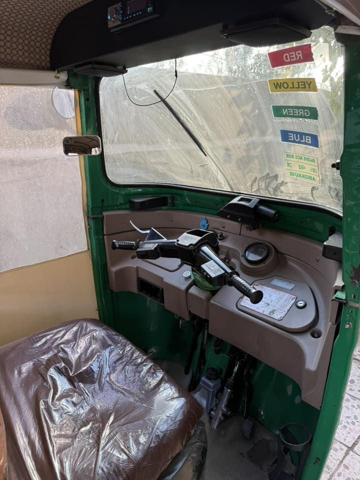 السلام عليكم تكتك2020 لون اخضر كما موضح
نظيفة كلشي مامبدل بيها نطيفة كلش بـَس بيها مجرد خياس بسيط المكان بغداد بغداد الجديدة
السعر خاص
رقم التواصل 
***********
تحويل ثاني يوم
