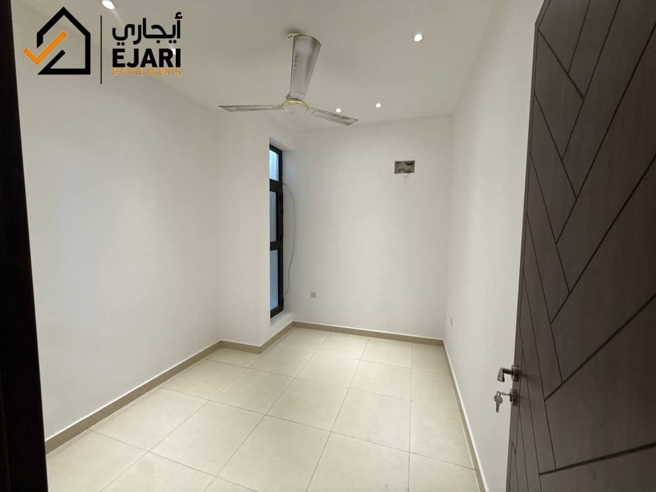 اعلان ايجار 
Ejari  إيجاري 
يوجد وحده سكنيه عدد ٢ في منطقه المنصور المهندسين قرب الاميرات او مقابيل مول بابليون بناء حديث  مساحه ٨٠ متر مودرن يوجد طابق ارضي مستقل  و طابق اول فوك الارضي 
يحتوي غرفتين نوم +حمام +صاله ومطبخ نظام امريكي 
للاستفسار  ***********
اذا مهتم بالسعر اكتب رقم 23 سوف يتم الرد خلال ثواني 
نقدم خدمه  اداره العقارات في جميع مناطق بغداد في حاله انك مشغول او امسافر وماعندك وكت اتابع البنايه او اي عقار يمنه الحل ايجاري بديل  
يلبي طلبك وانت مكانك بطرق حديثه 
او زيارتنا الى موقع الشركه في حي الجامعه الفرع مقابيل كليه الاداره والاقتصاد فرع مدرسه المباهج👇
 https://maps.app.goo.gl/uwkk4QPYd5EgivjP8?g_st=iw

 للمزيد من العروض يمكنكم الانضمام قناه التلكرام👇
https://t.me/omarEjari

وتساب 👇 فقط رسائل 
https://iwtsp.com/9647754445448

 التيك توك 👇
https://www.tiktok.com/@ejari86?_t=8V089pzmx7t&_r=1

 قناة  YouTube 👇

https://youtube.com/channel/UCPxpJjtiuOb1RoTmh_X9cZQ

#iraq #baghdad #kurdistan #iraqi #properties #property #investment #openhouse
#propertyinvestment #luxurylifestyle #apartment #sold #rent #apartments
#عقارات_المنصور #للايجار #ايجار #مجمعات #شقق #إيجاري #الجامعه  #المجمعات #شقق #سكني #اليرموك  #السلام #اليرموك #الجادريه #تجاري #الداوودي
